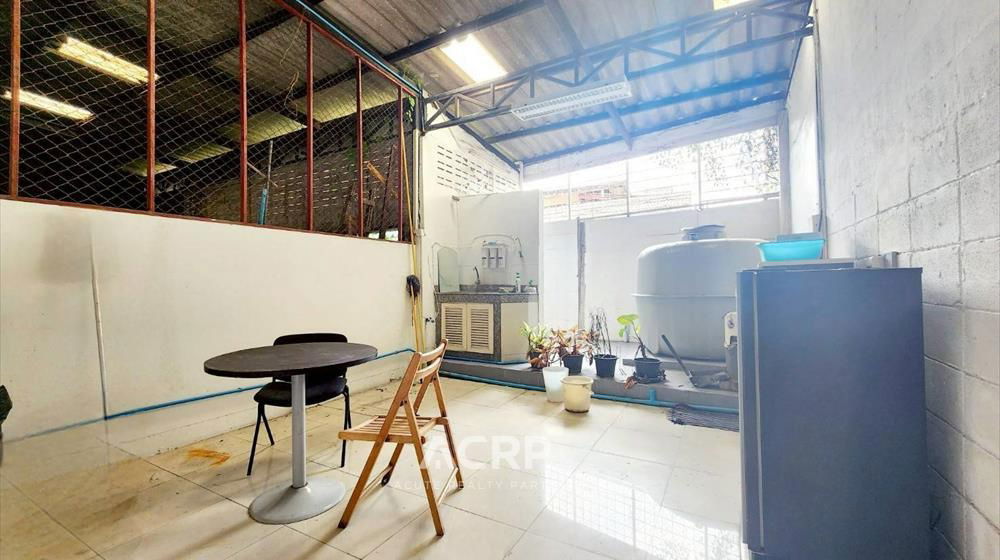 picture Shophouse for sale, good location, On Nut 70/1, Sukhumvit 77. Excellent condition, beautiful interio - 6/16