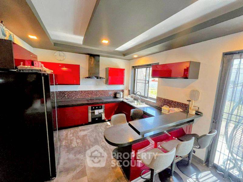 รูป วิลล่า 5-ห้องนอน ใกล้ ถนนพระตำหนัก พัทยา (ID 2144107) - รูปที่ 5/20
