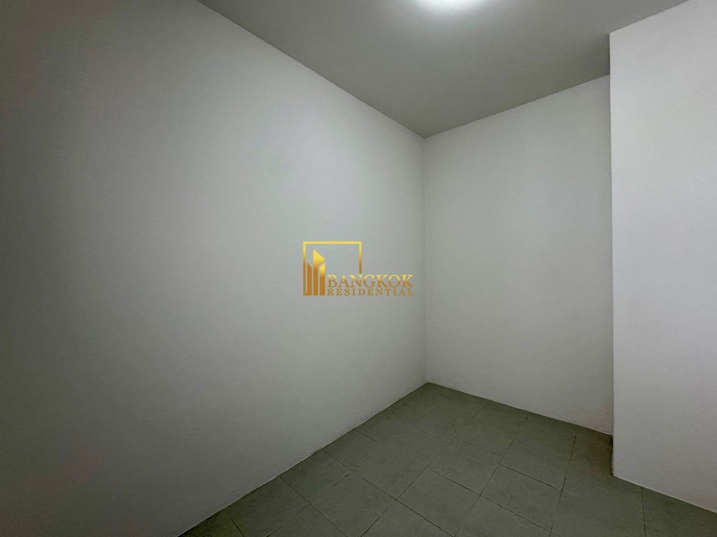 รูป Impressive 3 Bedroom Apartment For Rent in Phrom Phong Area - BR0400AP - รูปที่ 42/51