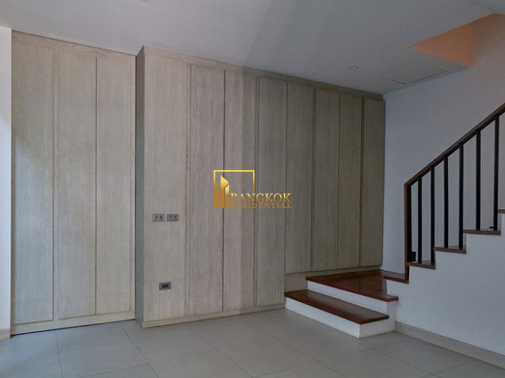 picture Modern 3 Bedroom Townhouse For Rent in Phrom Phong Area - BR49056TH - 8/21