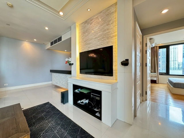 รูป Aguston | Beautiful 2 Bedroom Condo in Phrom Phong Area - BR1892CD - รูปที่ 5/40