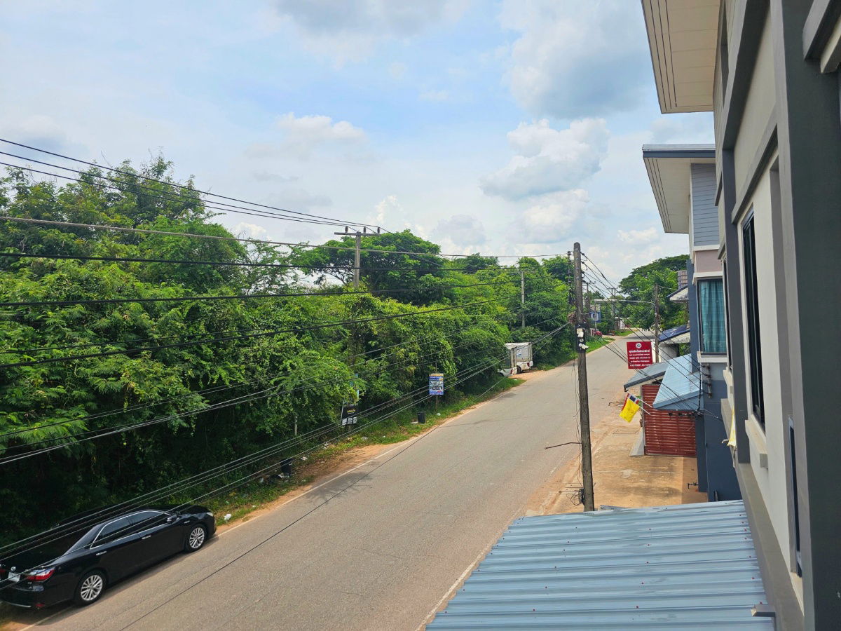 รูป ตึกแถว 2 ชั้นมือหนึ่ง ทำเลถนนบ้านโจด-บ้านเป็ด ใกล้บึงหนองโคตร ลดราคาพิเศษ - รูปที่ 14/15