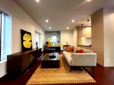 เช่าบ้านเดี่ยว MRT เพชรบุรี : Spacious 4 Bedroom House With Pool in Phrom Phong - BR7949SH