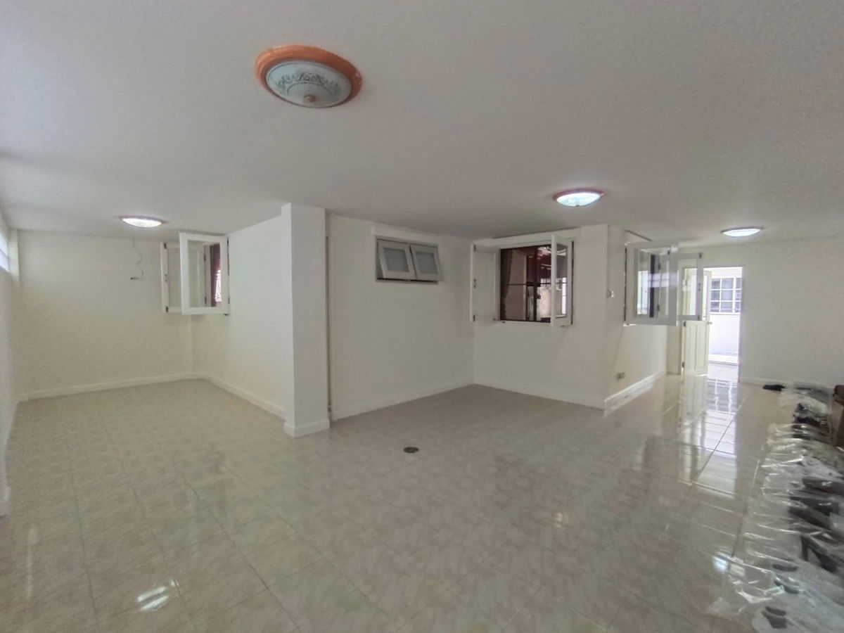รูป บ้านเดี่ยว 2 ชั้น โครงการเพอร์เฟค เพลส รัตนาธิเบศร์ (ไทรม้า) - รูปที่ 9/20