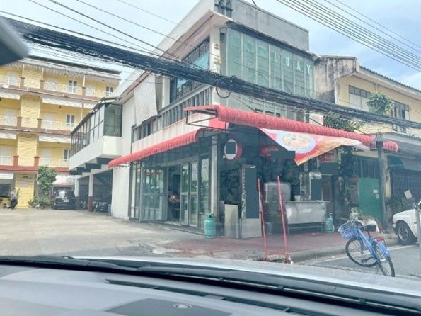 picture MRT SamYot 700m. 1st-floor commercial building for rent 49,999 B-M main road access 14sq.wa. 56 sq.m - 2/8