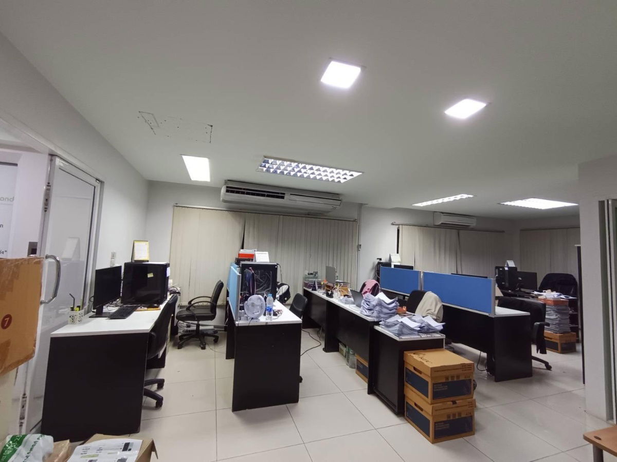 picture For Rent 5-Storey Commercial Building, 60 Sq.wah  - 3/8