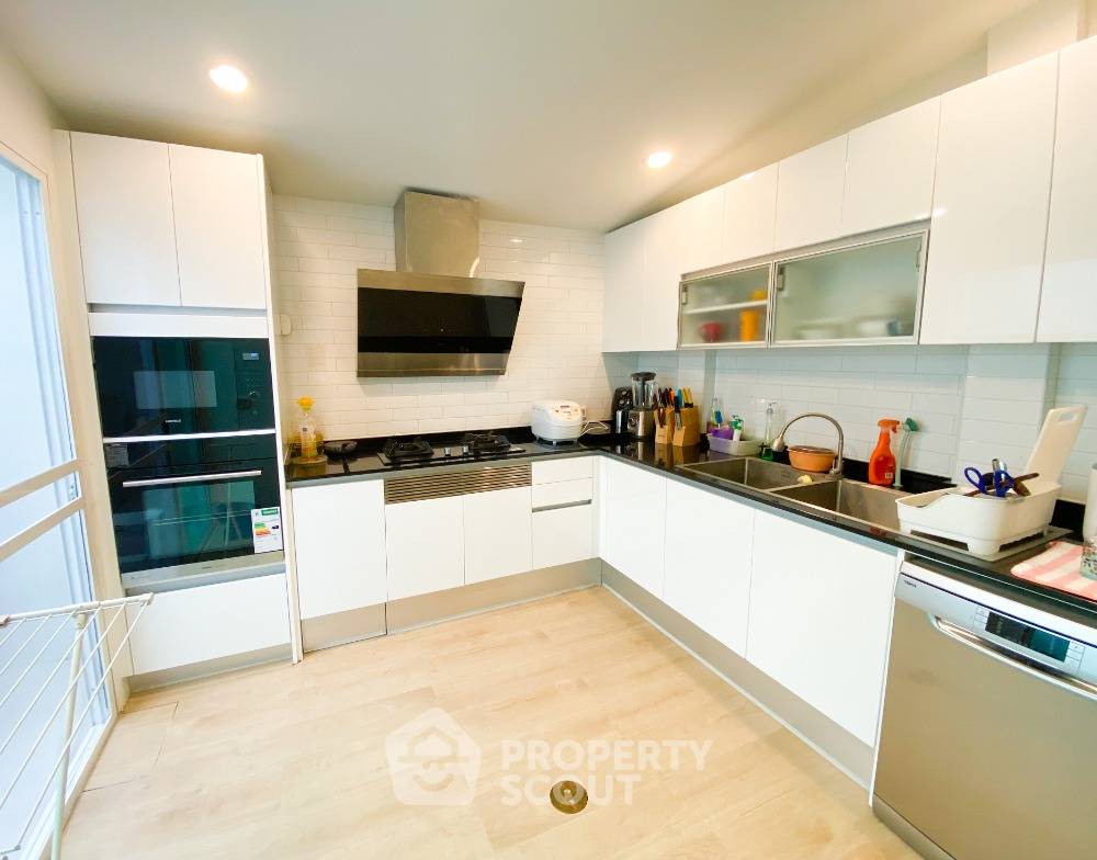 รูป ทาวน์เฮาท์ 3-ห้องนอน ใน สวนหลวง (ID 2032287) - รูปที่ 5/16