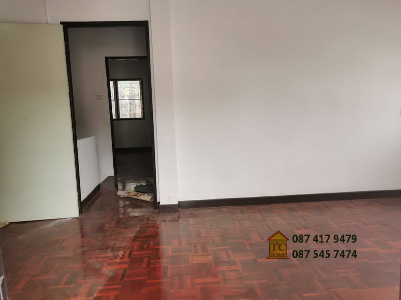 รูป ขายด่วนบ้านแฝด 2 ชั้น 31 ตรว. อยู่สุขุมวิท107 ใกล้รฟฟ.-แบริ่ง รร.เซนต์โยเซฟบางนา - รูปที่ 25/43
