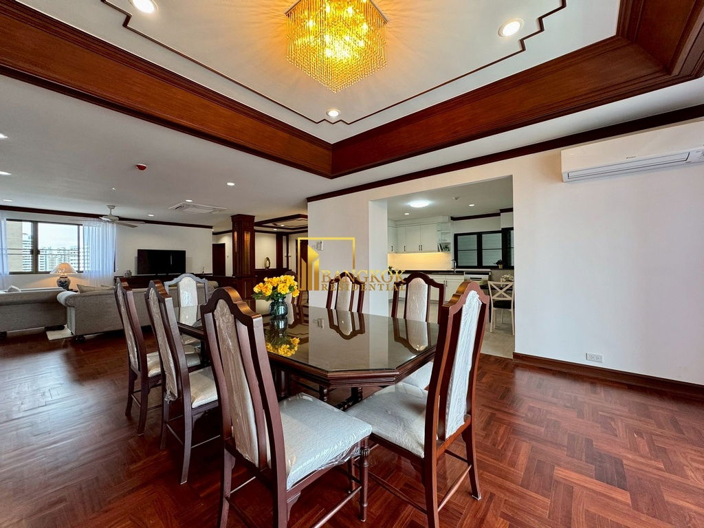 รูป Impressive 3 Bedroom Apartment For Rent in Phrom Phong Area - BR0400AP - รูปที่ 11/51