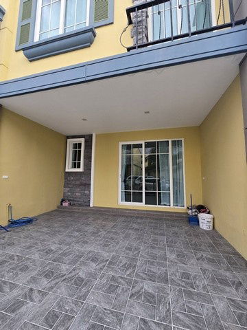 picture FOR SALE  TOWNHOUSE PROPERTY  2980000 BAHT. - 2/19
