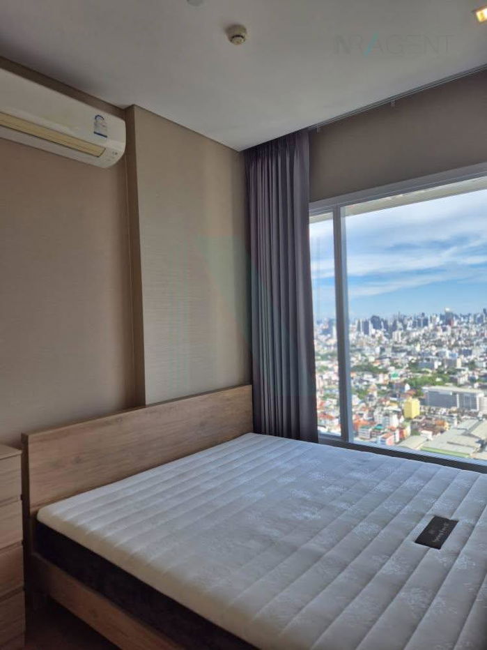 picture For Rent Condo THE SAINT RESIDENCES Building C, Floor 40,1 bed room, Room size 31 sqm - 4/8