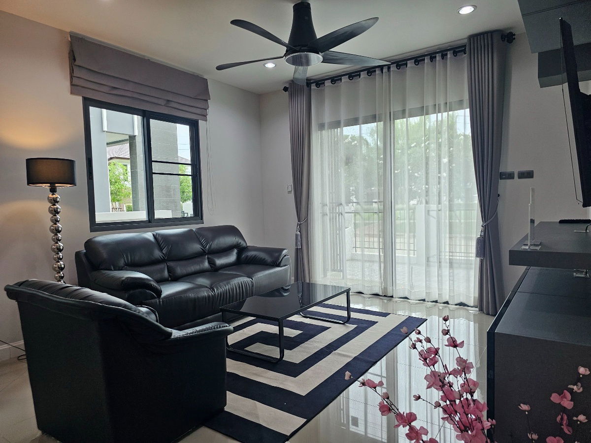 picture 2-storey detached house for rent in Kanchanok Village 12, near Unity International School. Call 082-532-3935. - 3/38