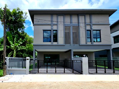 Twin houses for sale Wufoo Wholesale Market : 2-storey semi-detached house, 3 bedrooms, 3 bathrooms, parking for 2 cars – Ban Chod, Ban Ped, Khon Kaen