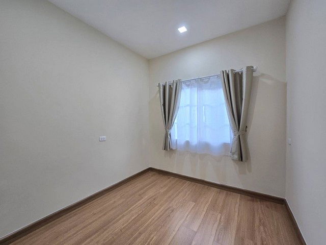 picture FOR SALE  TOWNHOUSE PROPERTY  2980000 BAHT. - 7/19