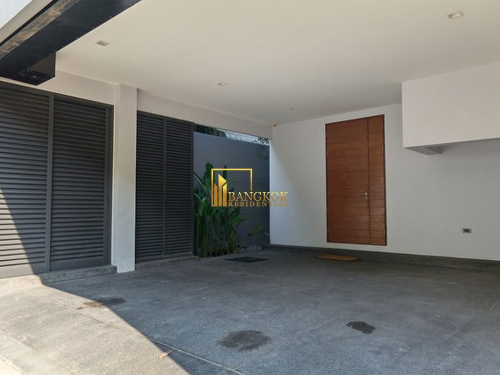 picture Modern 3 Bedroom Townhouse For Rent in Phrom Phong Area - BR49056TH - 2/21
