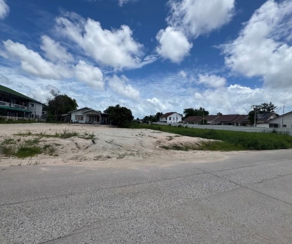 picture Land for sale in the heart of the city, Noen Plab Wan, Map Yai Lia 22, Pattaya - 3/5
