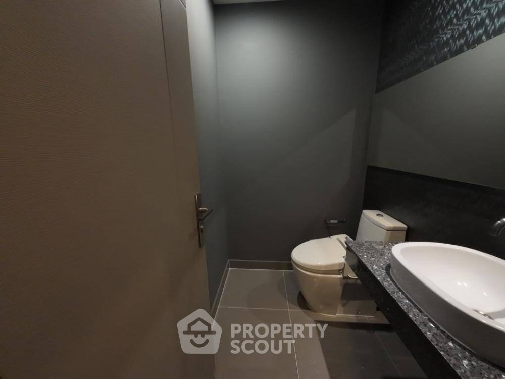 รูป ทาวน์เฮาท์ 3-ห้องนอน ใน ลาดพร้าว (ID 1633029) - รูปที่ 2/12