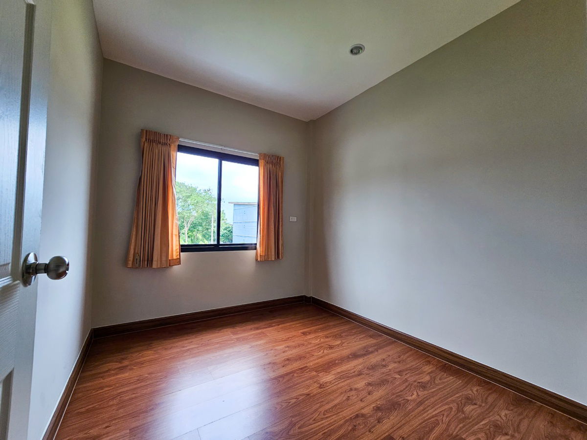 picture New 2-storey townhouse – 3 bedrooms, 3 bathrooms, 2 parking spaces, Ban Chod, Ban Ped, Khon Kaen - 13/16
