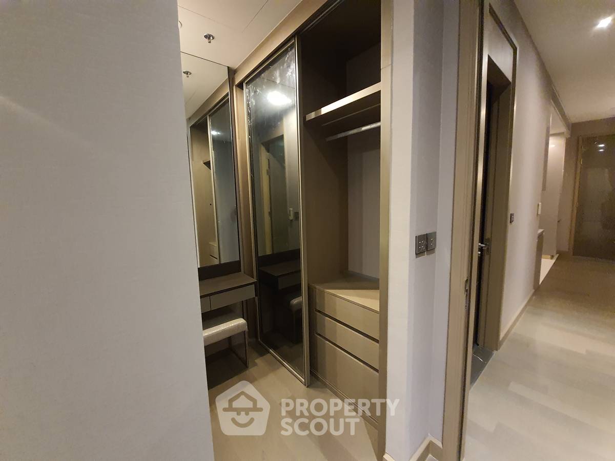 picture 2-BR Condo at The Esse At Singha Complex near MRT Phetchaburi (ID 390885) - 14/21