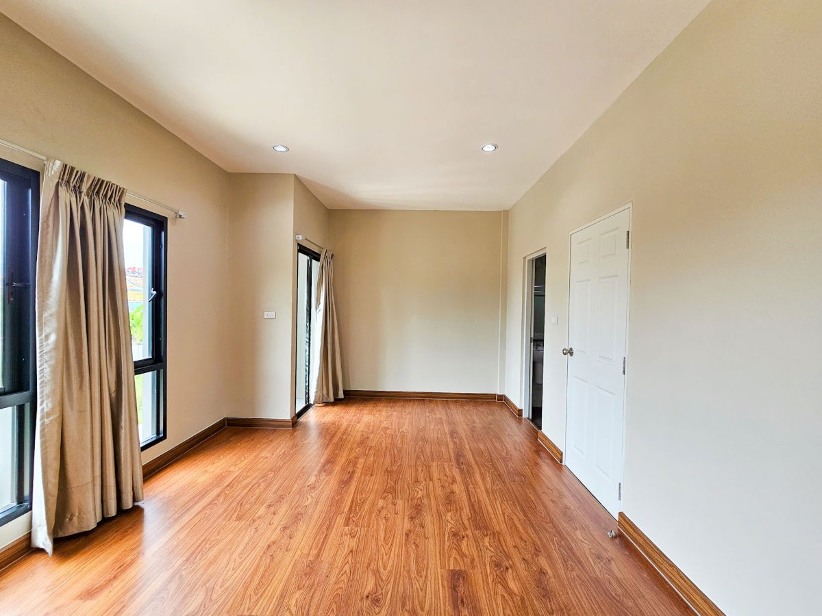 picture New 2-storey townhouse – 3 bedrooms, 3 bathrooms, 2 parking spaces, Ban Chod, Ban Ped, Khon Kaen - 14/16