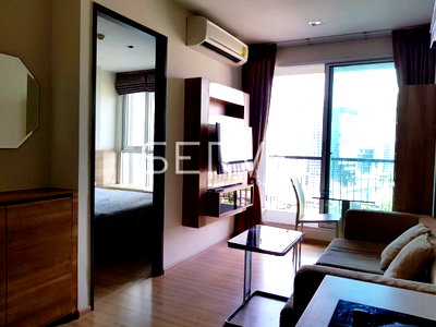 Condos for rent : 1 Bed 35.28 sq.m. High Fl. 10+ Good Location BTS Saphan Taksin station 340 m. at Rhythm Sathorn Condo  / For Rent