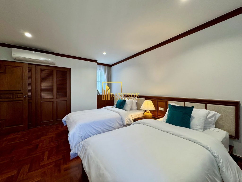 รูป Impressive 3 Bedroom Apartment For Rent in Phrom Phong Area - BR0400AP - รูปที่ 34/51