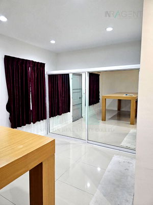 Townhouses for sale Samut Prakarn : 🚩 For Sell Town house NIRUN VILLE 55 SRINAKARIN 2-story 3 bedroom 2 bathroom