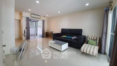 3-BR Townhouse at Baan Klang Muang Chokchai 4 close to Chok Chai 4 (ID 1719087)
