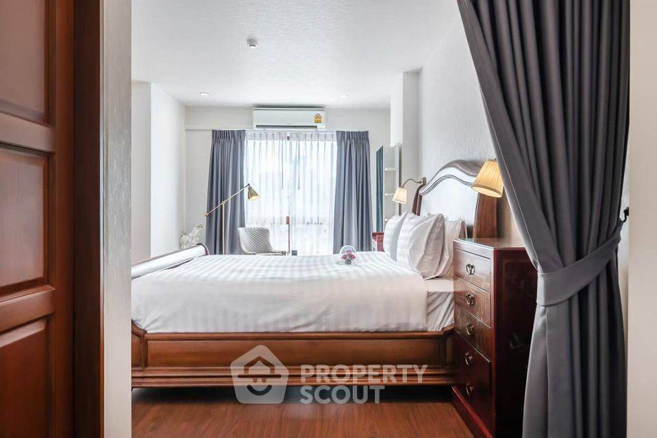 picture 1-BR Condo at Baan Klang Krung Resort near MRT Huai Khwang (ID 531573) - 14/32