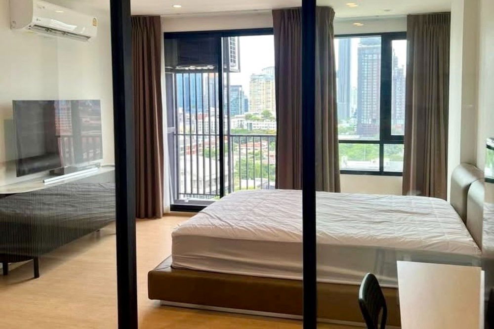 picture  For Rent !! Pet Friendly !!🔥 Code C20250800038.....Maru Ekkamai 2, 1 bed, 1 bath, City View, high floor, North Facing, furnished, ready to move in 📣 - 2/8