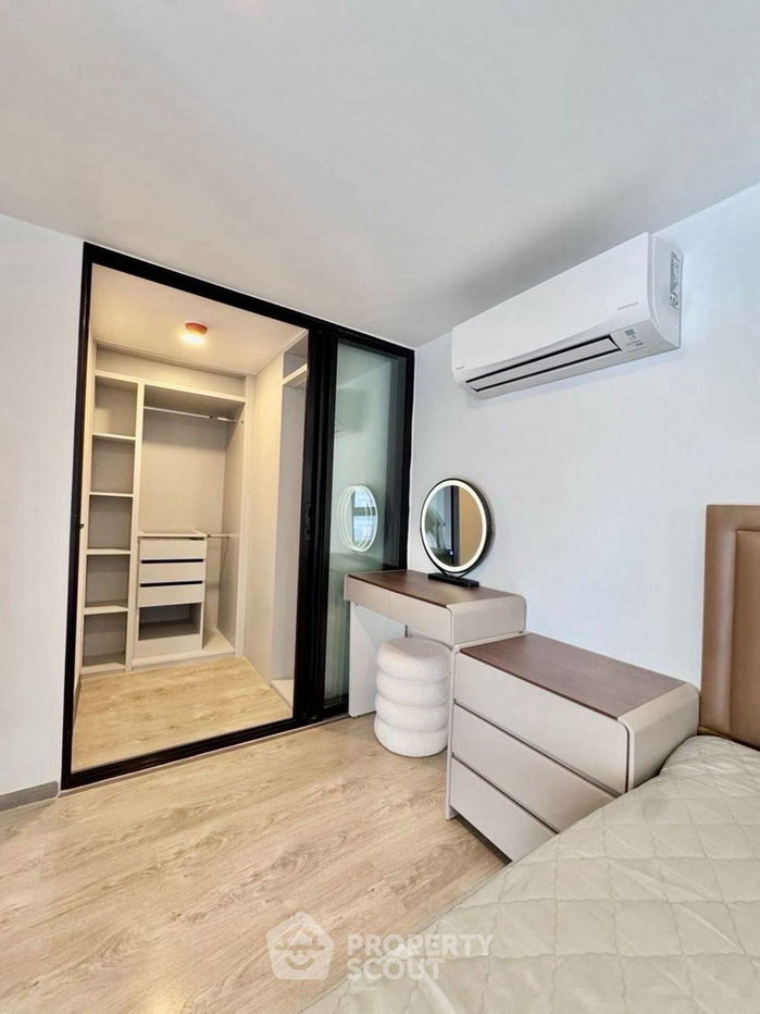 picture 2-BR Condo at SOHO Bangkok Ratchada near MRT Huai Khwang (ID 2259755) - 12/17