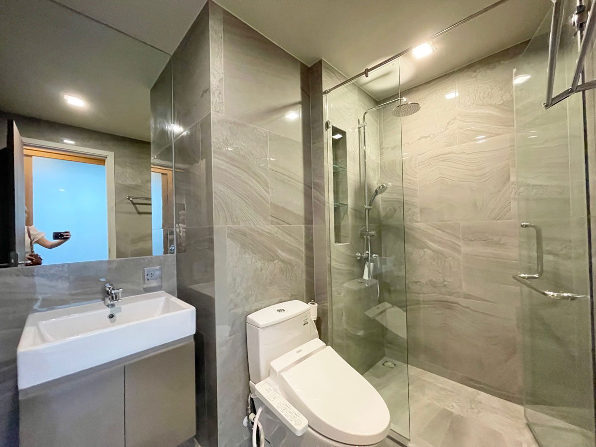 picture Luxury Condo for Rent: Ideo Q Sukhumvit 36 1 Bedroom, 46.48 sq.m., Garden View Near BTS Thonglor, only 500 m. - 17/20