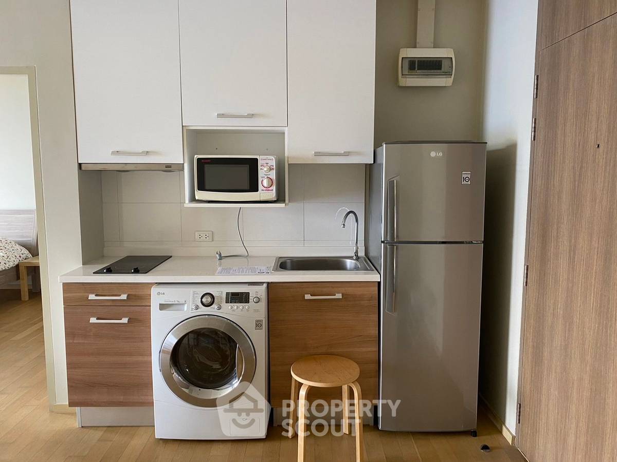 picture 1-BR Condo at Noble Reveal Ekamai near BTS Ekkamai (ID 1530268) - 4/11