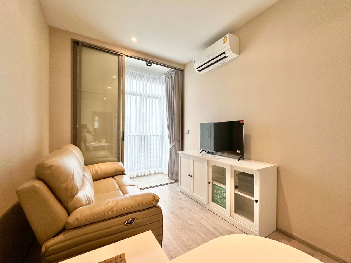 picture NEW Rhythm Ekkamai Estate 1-BR Condo for Rent - Free shuttle to BTS Ekkamai Thong Lor - 6/28
