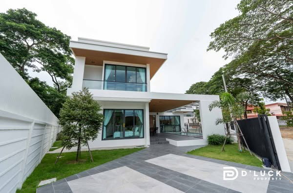 picture Villas for Sale in Pattaya, Chonburi - 2/20
