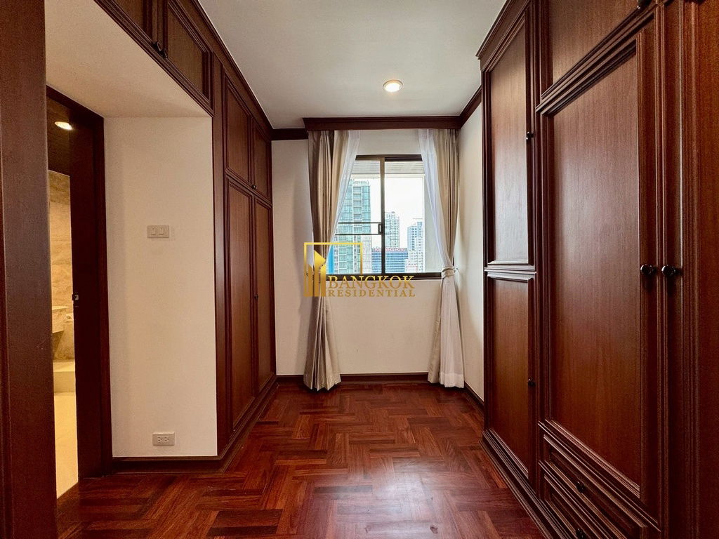 รูป Impressive 3 Bedroom Apartment For Rent in Phrom Phong Area - BR0400AP - รูปที่ 22/51