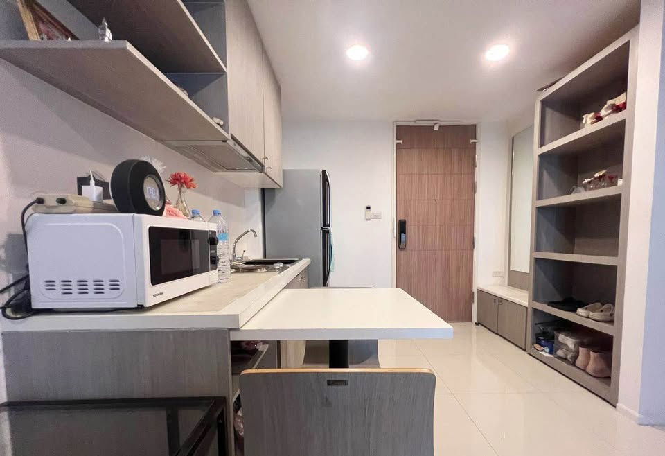 picture Urgent Rent!! Great Price! Beautifully Decorated Unit at Whizdom Punnawithi Station - 5/12