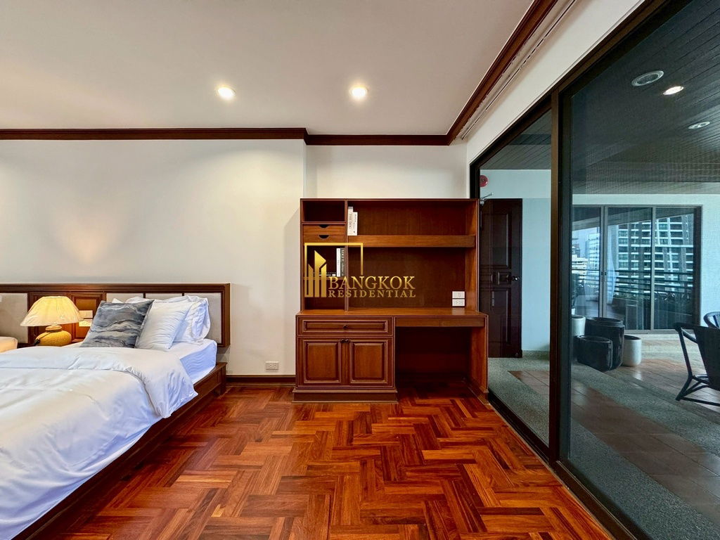 รูป Impressive 3 Bedroom Apartment For Rent in Phrom Phong Area - BR0400AP - รูปที่ 30/51