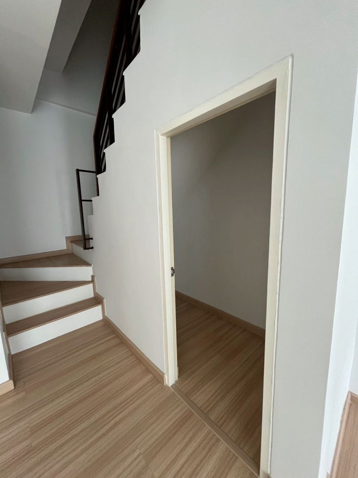 picture svs292 Townhome for rent, Time Home 2 Suanluang-On Nut, office space along Kanchanaphisek Road. - 6/19