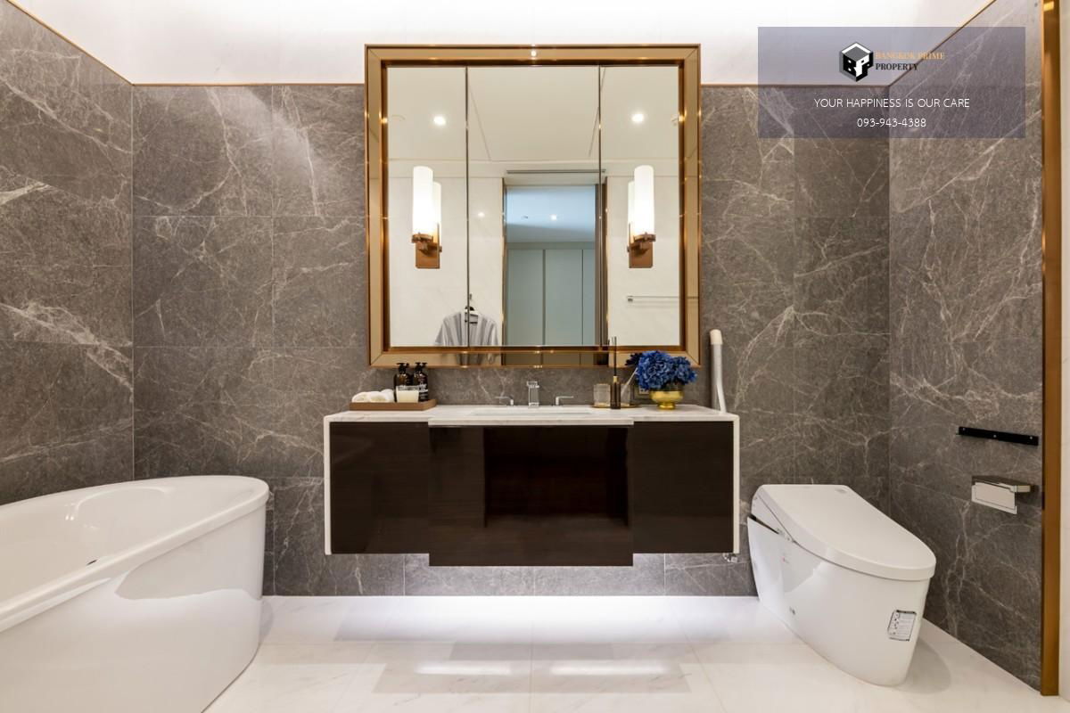 รูป Sindhorn Tonson | Hot Deal !!! Ultimate Luxury unit at sindhorn tonson !!! prime area in the middle town Ready to move in #2025081811412 - รูปที่ 13/16