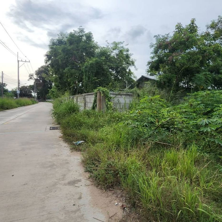 picture Land for sale, good location, Soi Somboon 8, near the Nong Pla Lai railway, Pattaya - 10/11