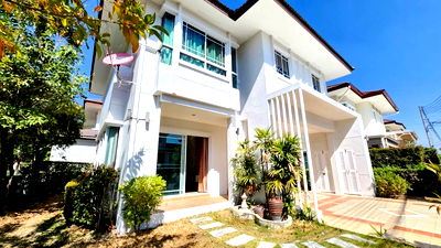 Houses for rent Rimping Supermarket : House for RENT! Close to Town near Ruamchok shopping mall, NIS, 7-11, Tesco Lotus, Homepro, Fresh Market and etc.
