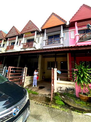 ทาวน์โฮม จันทบุรี : ขายบ้าน ทาวน์เฮาส์สองชั้น หมู่บ้านอรวรรณ อำเภอขลุง จันทบุรี