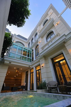 บ้านหรู ตกแต่งพร้อมอยู่ ในเอกมัย 22 หิ้วกระเป๋าเข้าอยู่ได้ทันที *บ้านออกแบบโดย HBA บริษัทออกแบบชั้นนำระดับโลก*