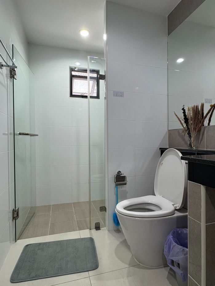 picture 2-storey detached house for rent in Kanchanok Village 12, near Unity International School. Call 082-532-3935. - 32/38