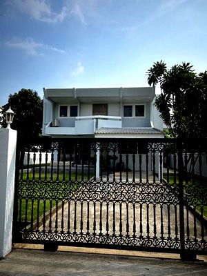 Houses for rent Rama 9 : Detached House For Rent Phatthanakan 53 Bangkok