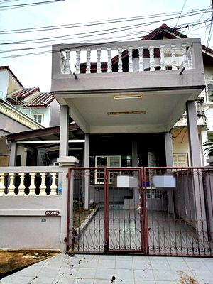 Townhouses for rent Assumption University Huamark Campus (Abac Huamark) : Town House For Rent Sriwara Village Bangkok