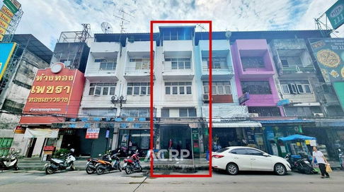 Shophouse for sale, good location, On Nut 70/1, Sukhumvit 77. Excellent condition, beautiful interio