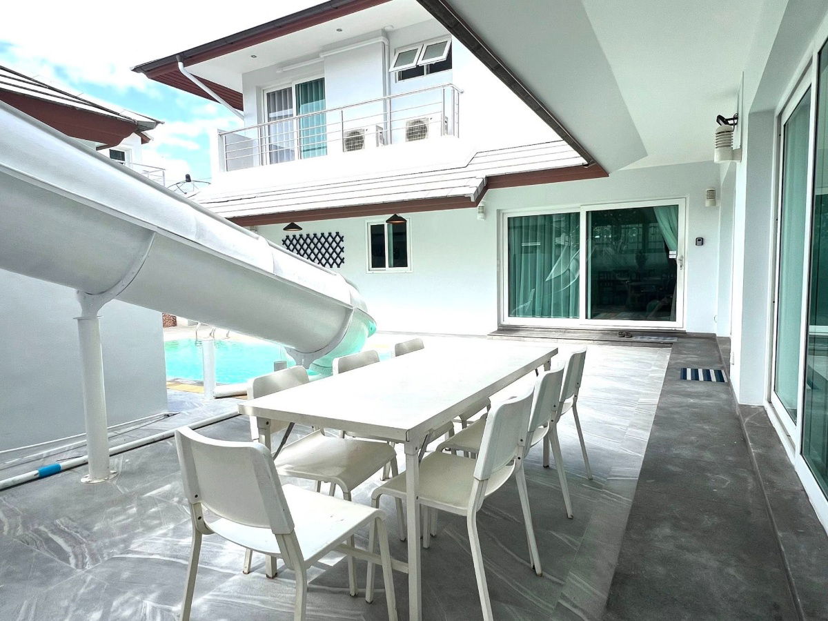 picture Villa for sale in Pattaya, Chonburi  - 8/15