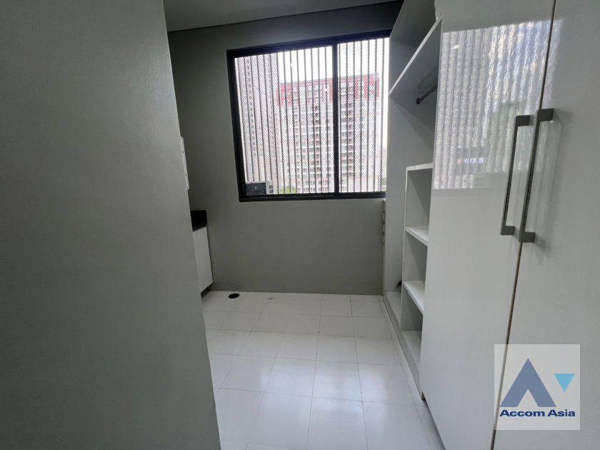 รูป 🔼🔽 AccomA 📩  4 BR Condominium @Domus 16 (AA44450) - รูปที่ 9/20